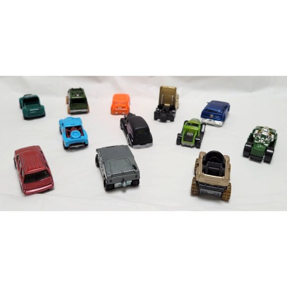 Lot of 12 Diecast Plastic Cars Trucks Hot Wheels Maisto Matchbox - Picture 3 of 6